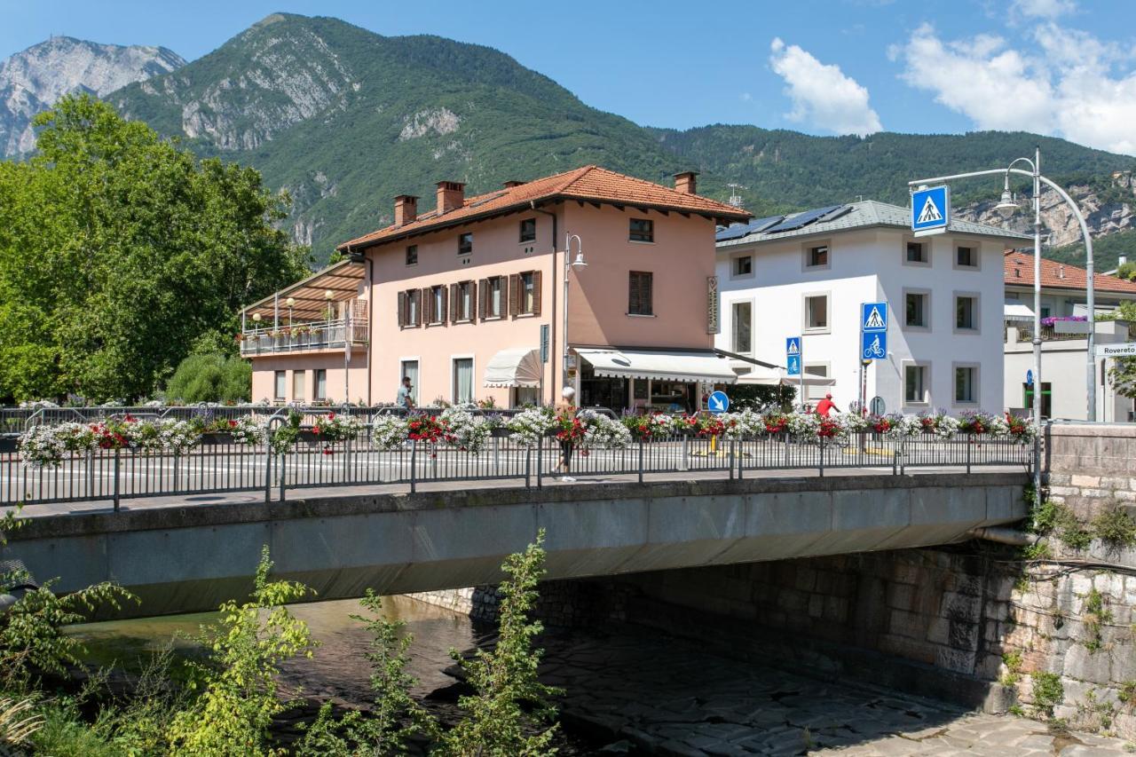Al Ponte Adiacente Al Parco, Vicino All'ospedale E Centro Apartment *